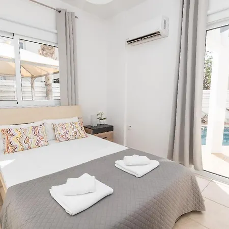 Vilă Lindos Ekaterina Paralimni