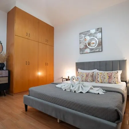Lindos Ekaterina Villa Paralímni