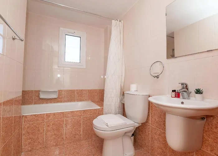 Lindos Ekaterina Villa Paralímni